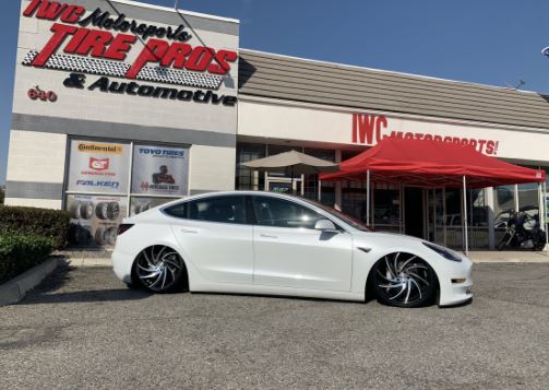2018 + Tesla Model 3/Y Air ride kit RWD/AWD - Airlift 3p with UAS Suspension